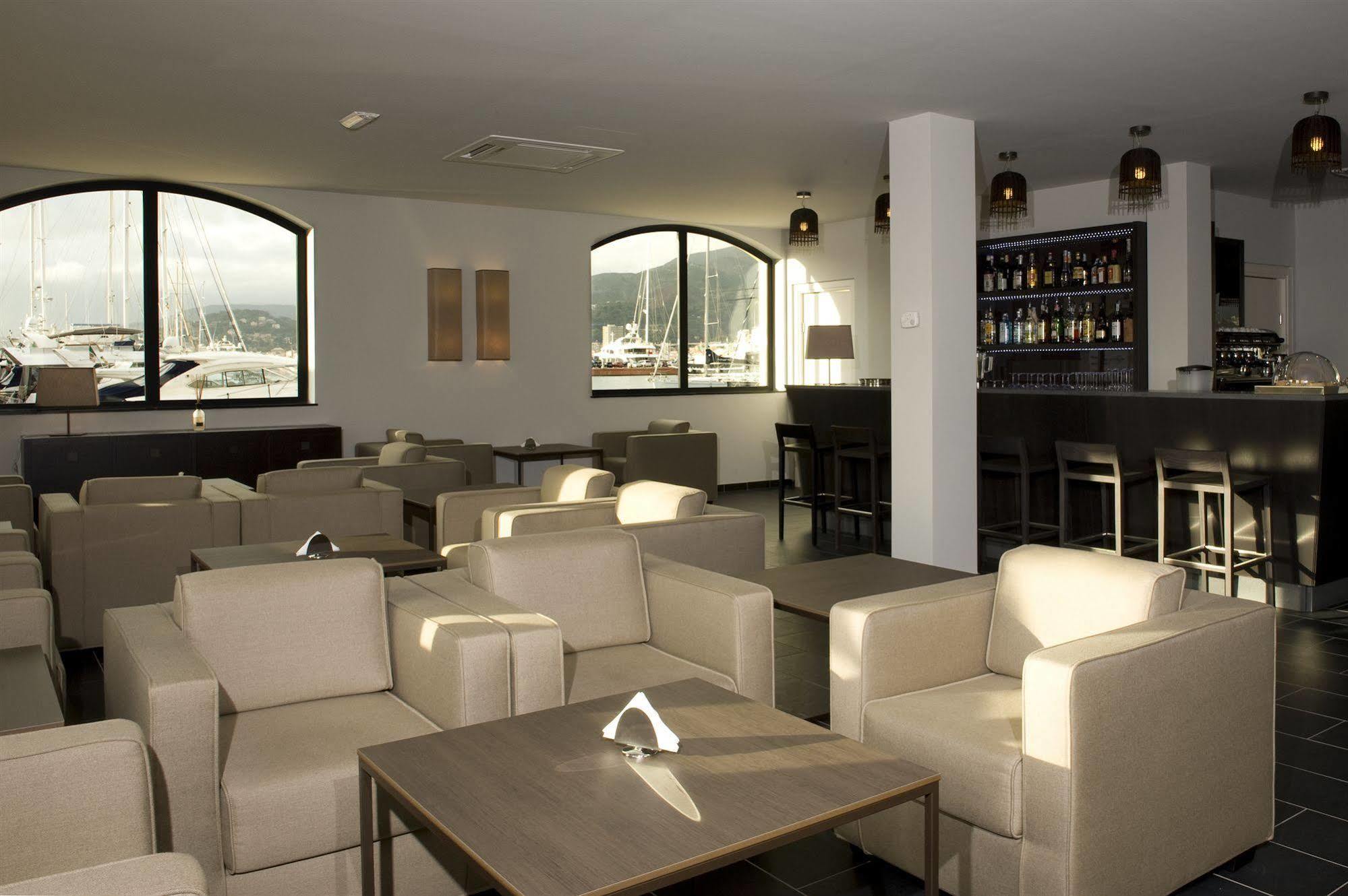 Marina Place 4* Gênes